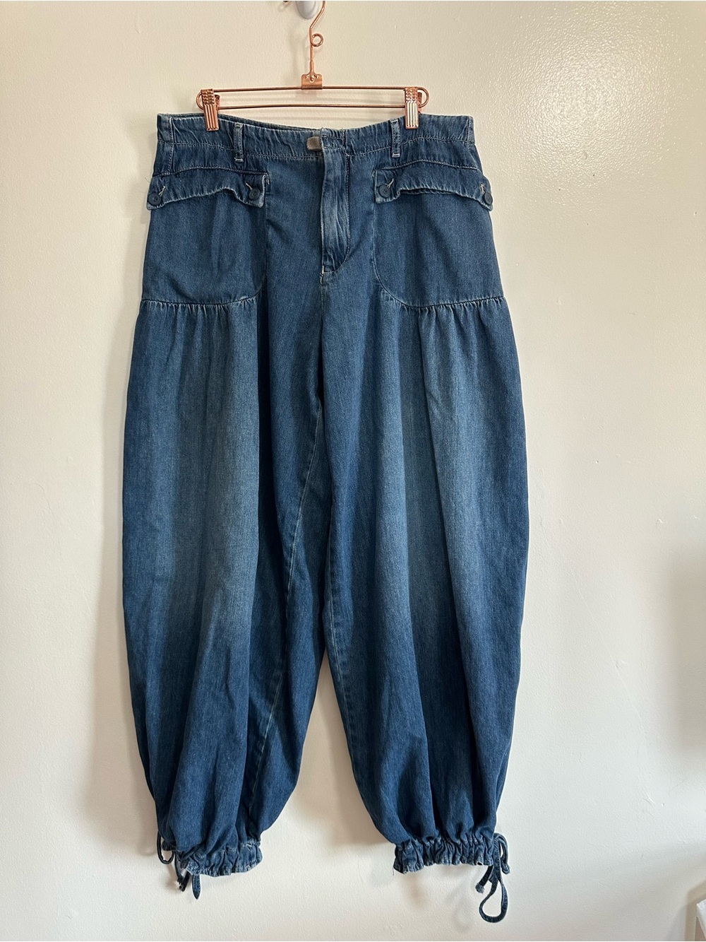 Free People We The Free Lotus Balloon Jeans, Size 32 - Picture 3 of 12